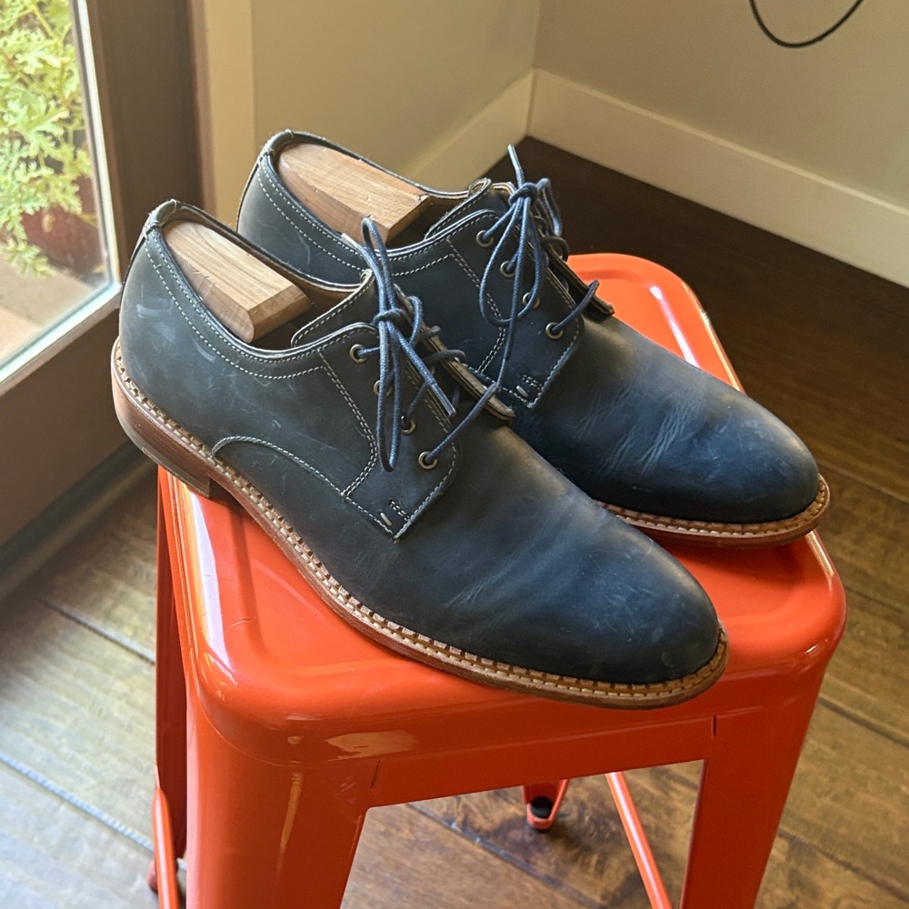 Johnston & Murphy Navy Leather Oxfords